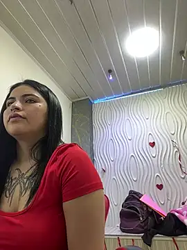  luna torres online show from March 2026 01:06:02 PM