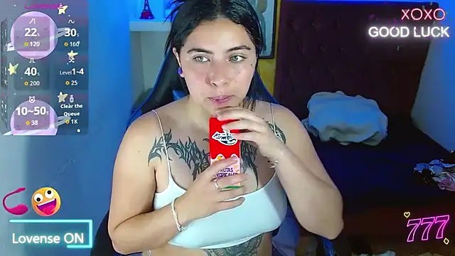  luna torres online show from May 2026 06:25:01 PM