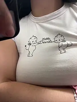 Snapshot of _luna_torres chatting on February 2026 01:02:01 PM luna torres online show from February 2026 01:02:01 PM