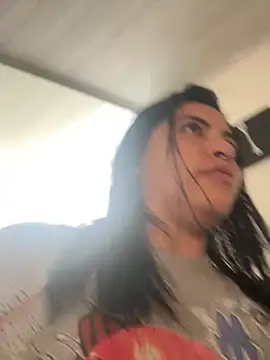  luna torres online show from March 2026 01:04:01 PM