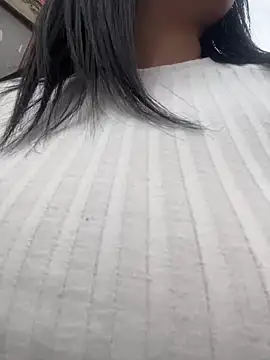  luna torres online show from April 2026 01:26:01 PM