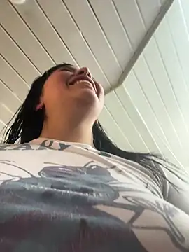  luna torres online show from March 2026 01:05:01 PM