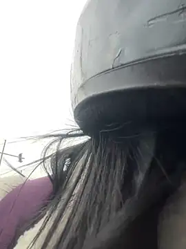  luna torres online show from March 2026 12:16:01 PM