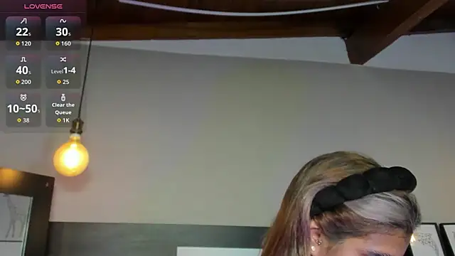 SaraaJhonsonn online show from February 2026 01:11:02 PM