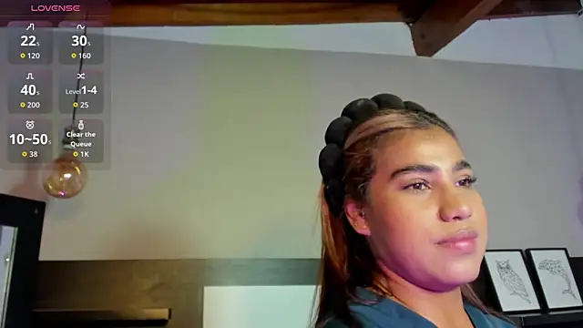 SaraaJhonsonn online show from February 2026 01:53:01 PM