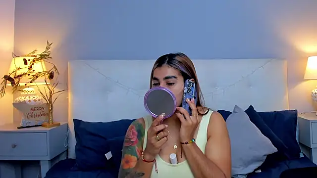 SaraaJhonsonn online show from November 2025 03:55:02 PM