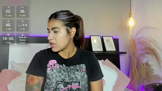 SaraaJhonsonn online show from March 2026 02:02:01 PM