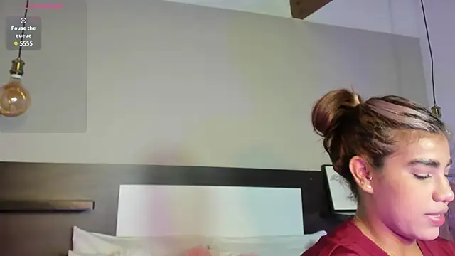 SaraaJhonsonn online show from February 2026 02:06:01 PM