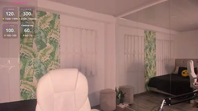 loly marce online show from April 2026 08:11:01 PM