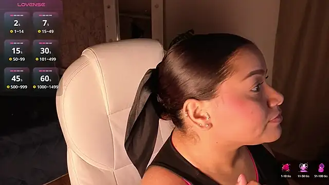 Snapshot of loly_marce chatting on November 2025 08:45:01 PM loly marce online show from November 2025 08:45:01 PM