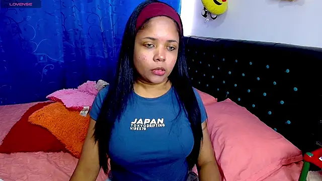 Melikasweetz online show from April 2026 05:26:01 PM