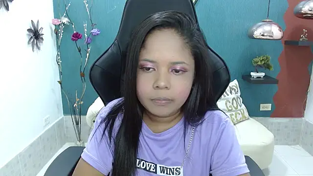 Melikasweetz online show from March 2025 05:29:02 PM