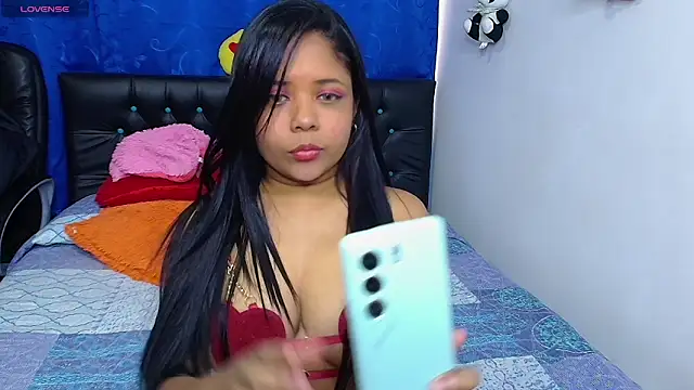 Melikasweetz online show from May 2026 03:51:02 PM