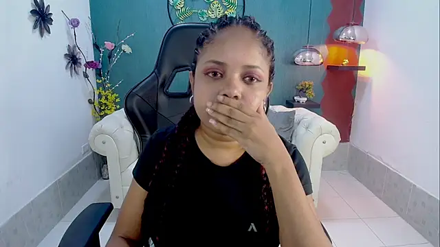 Melikasweetz online show from February 2026 07:15:02 PM