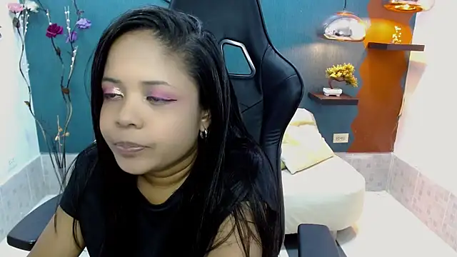 Melikasweetz online show from March 2025 05:25:02 PM