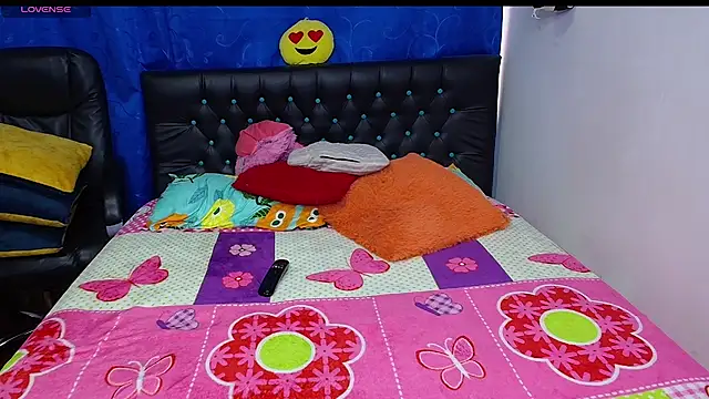 Melikasweetz online show from May 2026 05:44:02 PM