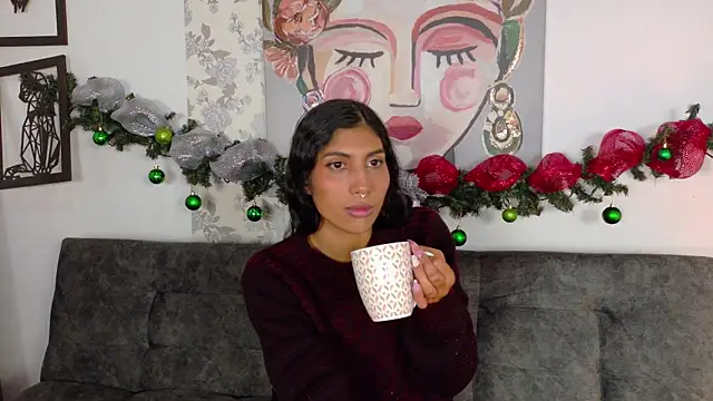 Snapshot of taty_miller chatting on November 2025 08:20:02 PM taty miller online show from November 2025 08:20:02 PM