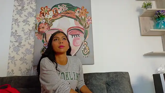 Snapshot of taty_miller chatting on November 2025 08:20:01 PM taty miller online show from November 2025 08:20:01 PM