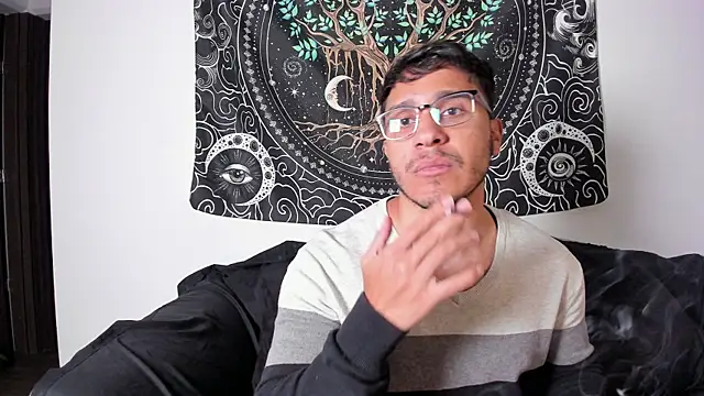 Snapshot of JayMarcos_ chatting on October 2025 04:35:01 AM JayMarcos online show from October 2025 04:35:01 AM