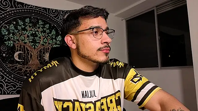 Snapshot of JayMarcos_ chatting on September 2025 06:12:01 AM JayMarcos online show from September 2025 06:12:01 AM