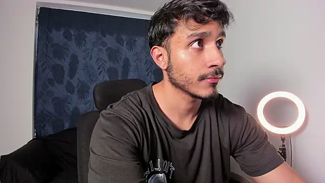 Snapshot of JayMarcos_ chatting on December 2025 10:47:02 AM JayMarcos online show from December 2025 10:47:02 AM