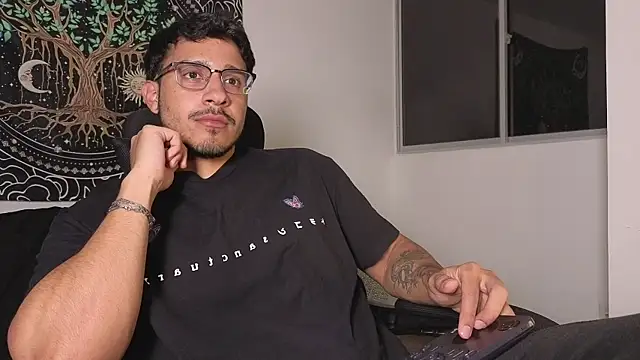 Snapshot of JayMarcos_ chatting on September 2025 06:09:01 AM JayMarcos online show from September 2025 06:09:01 AM