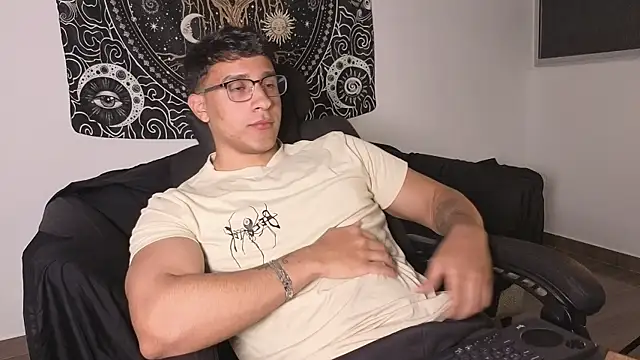 Snapshot of JayMarcos_ chatting on October 2025 02:57:01 AM JayMarcos online show from October 2025 02:57:01 AM