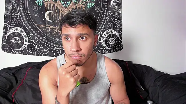 Snapshot of JayMarcos_ chatting on October 2025 02:43:01 AM JayMarcos online show from October 2025 02:43:01 AM