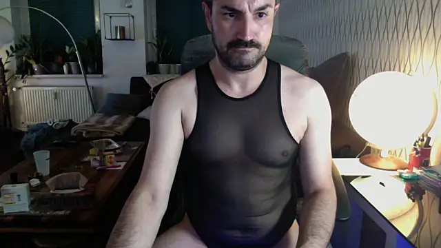 tomz0819 online show from May 2026 08:15:01 PM