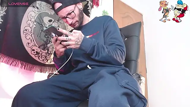 ren stipee online show from October 2025 10:08:02 PM