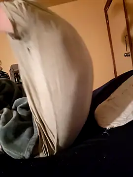 Snapshot of BigDDave6979 chatting on December 2024 05:21:02 AM BigDDave6979 online show from December 2024 05:21:02 AM