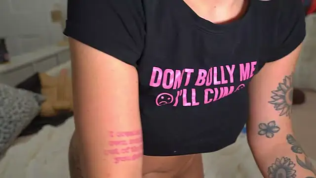 emmagray001 online show from October 2025 12:06:02 PM