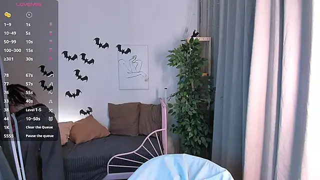 toooyour online show from October 2025 09:58:02 PM