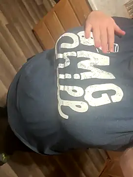 lairarose online show from November 2025 04:06:01 AM