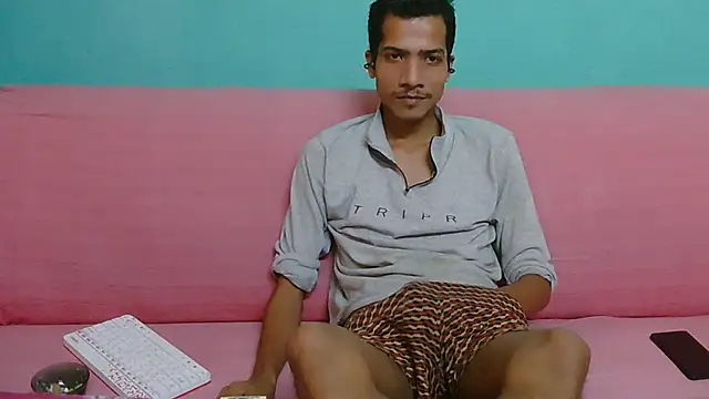 Alex Suman25 online show from November 2025 12:42:02 PM