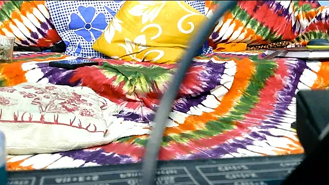 Alex Suman25 online show from March 2025 06:37:02 PM