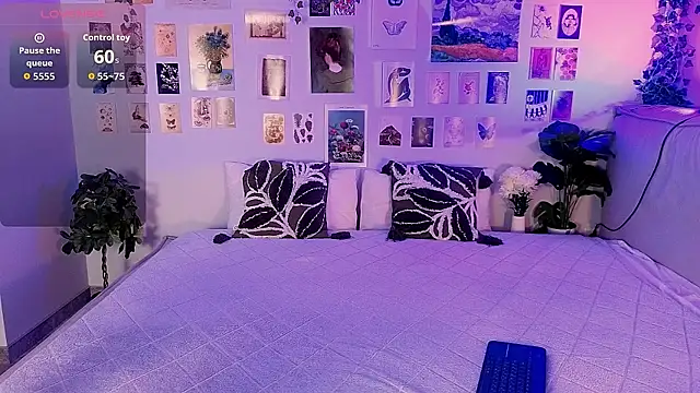 MiaBecky online show from July 2026 05:48:02 AM