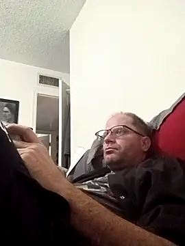 crazycam619 online show from February 2026 10:07:01 PM