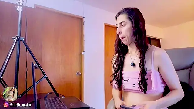 Lilith malum online show from September 2025 08:59:02 PM