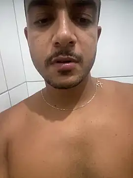 Punhetadele online show from February 2026 10:43:02 PM