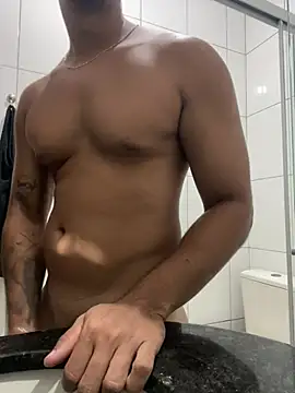 Punhetadele online show from March 2026 10:21:01 PM