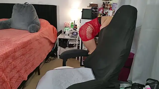 SpikedBella online show from January 2026 10:35:01 PM