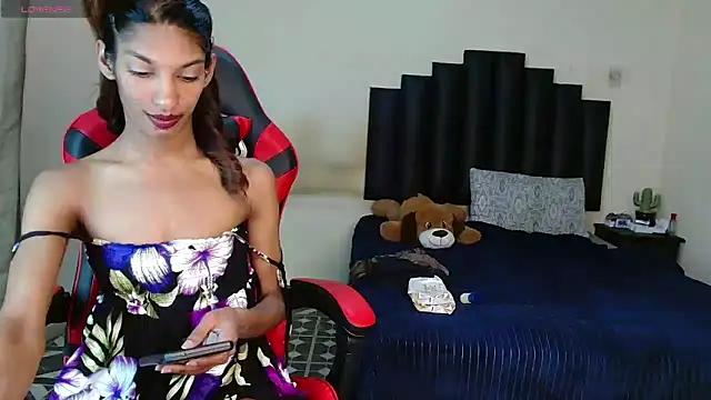 Silkylicious online show from November 2025 01:28:02 AM