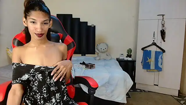 Silkylicious online show from April 2026 09:56:02 PM