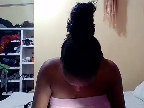 Zara Twilight online show from September 2025 06:36:02 PM