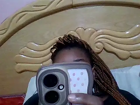 Zara Twilight online show from February 2026 07:23:01 PM
