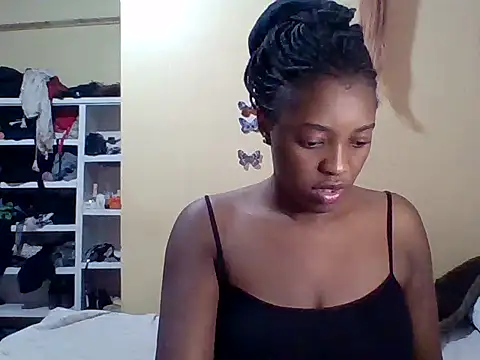 Zara Twilight online show from September 2025 09:09:01 PM