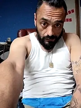 Snapshot of C8L3U chatting on March 2026 07:52:02 AM C8L3U online show from March 2026 07:52:02 AM