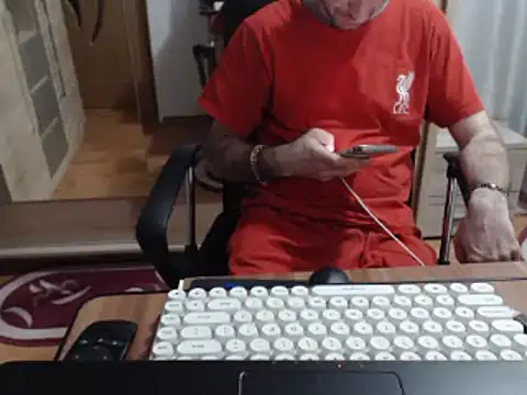 uncutguy01 online show from March 2025 04:12:02 PM