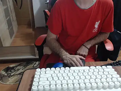 uncutguy01 online show from September 2025 05:02:01 AM